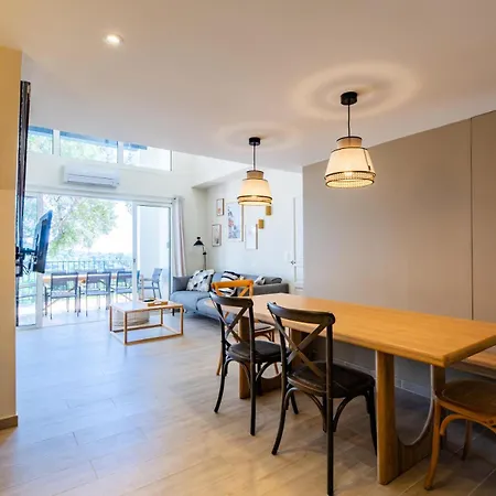 Les Bastides Aux Restanques Du Golfe De St Tropez - Maeva - Bastide Duplex Climatisee Vue 5 Pieces 8 Personnes - Prestige - Super Mae-4941 *