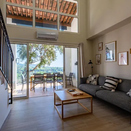Apartment Les Bastides Aux Restanques Du Golfe De St Tropez - Maeva - Bastide Duplex Climatisee Vue 5 Pieces 8 Personnes - Prestige - Super Mae-4941 Grimaud