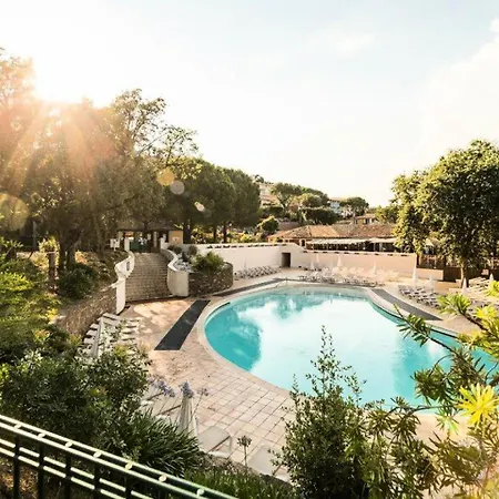 Les Bastides Aux Restanques Du Golfe De St Tropez - Maeva - Bastide Duplex Climatisee Vue 5 Pieces 8 Personnes - Prestige - Super Mae-4941 *